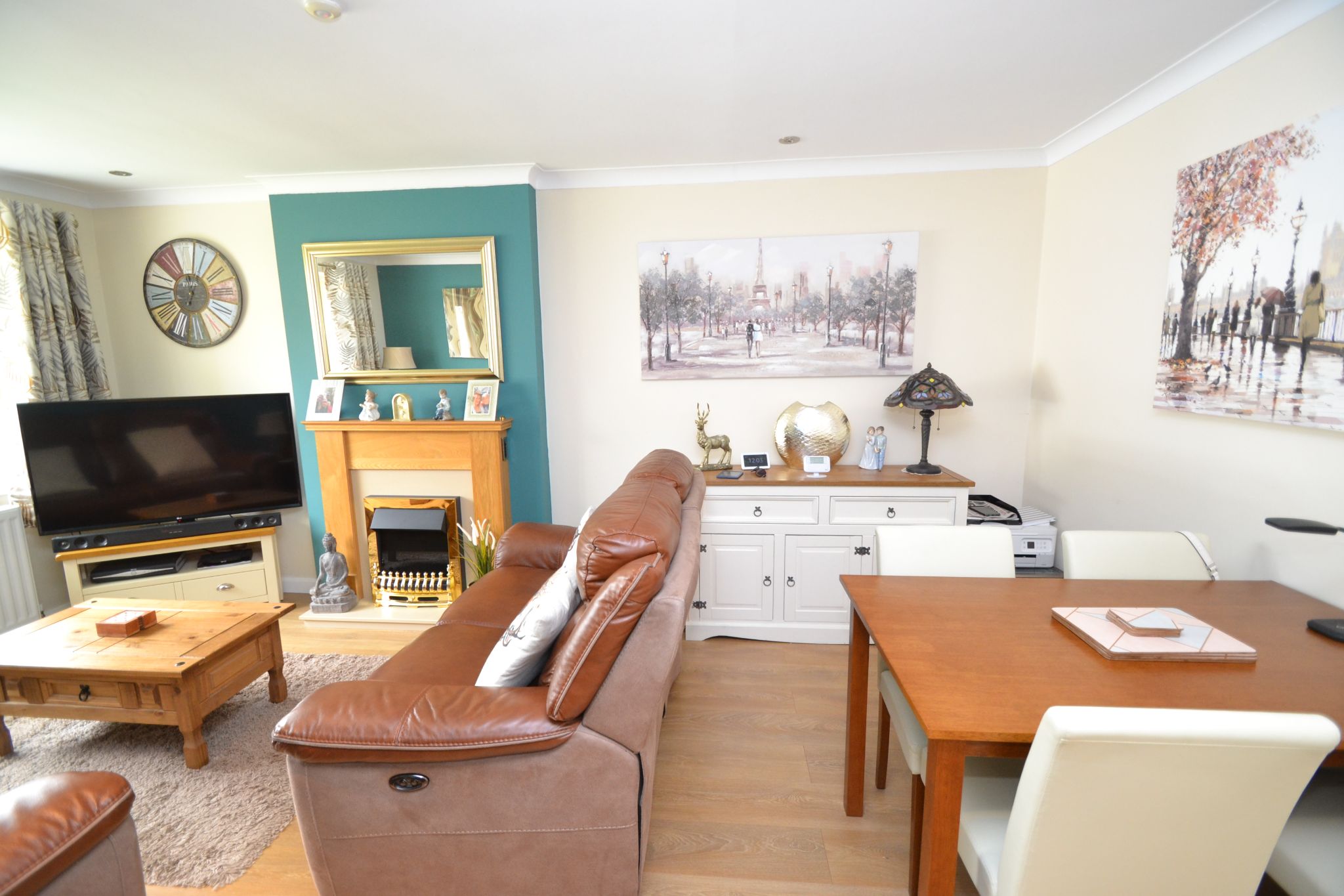 2 Bed Semi-detached Bungalow For Sale - Photograph 3