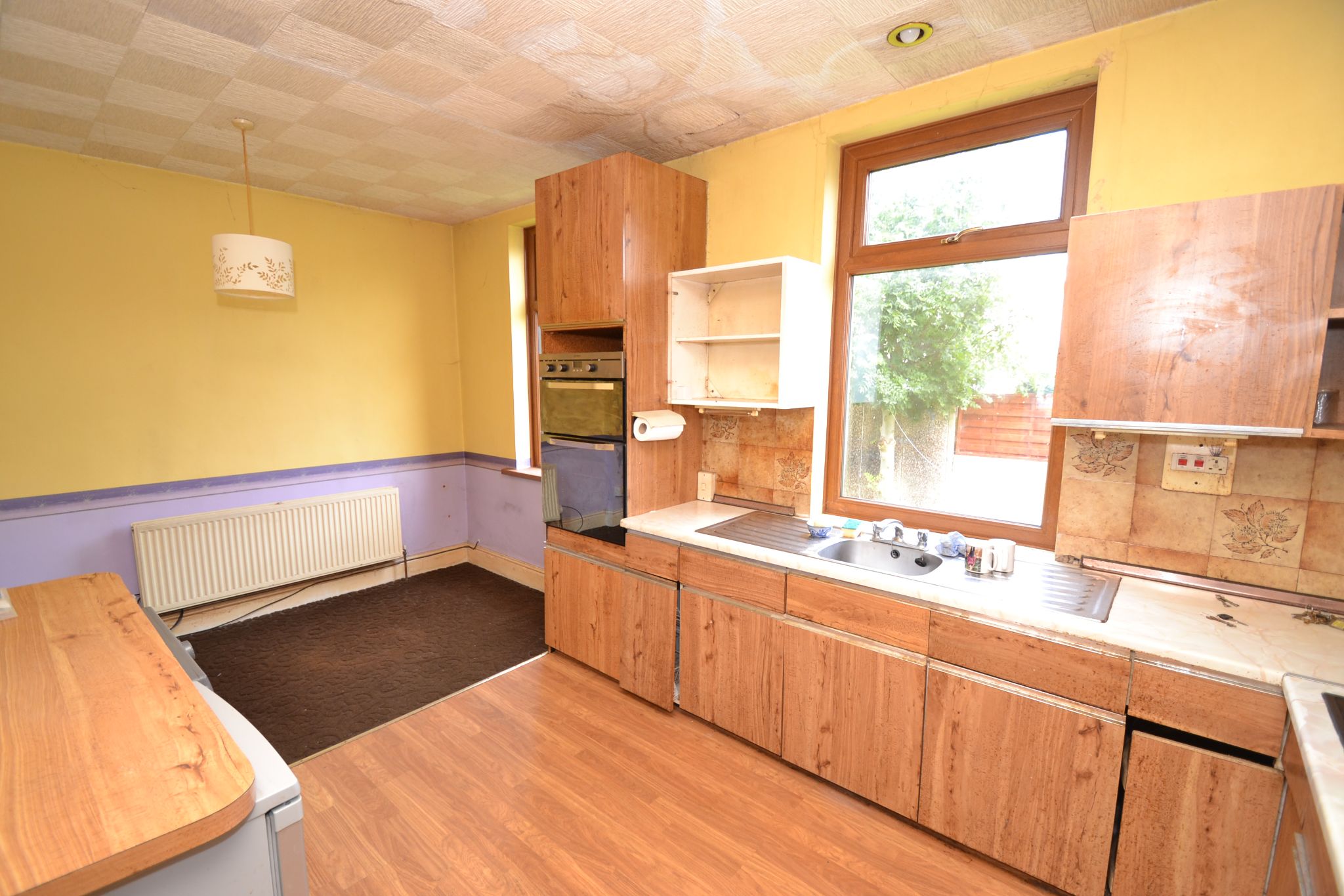 2 Bed Semi-detached House For Sale - Photograph 4