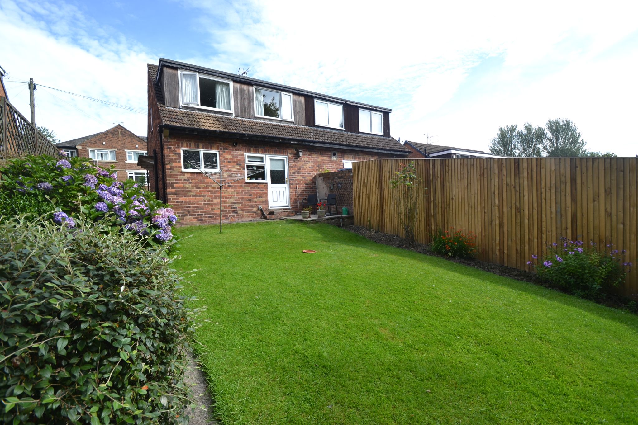 3 Bed Semi-detached Dormer House For Sale - Photograph 13