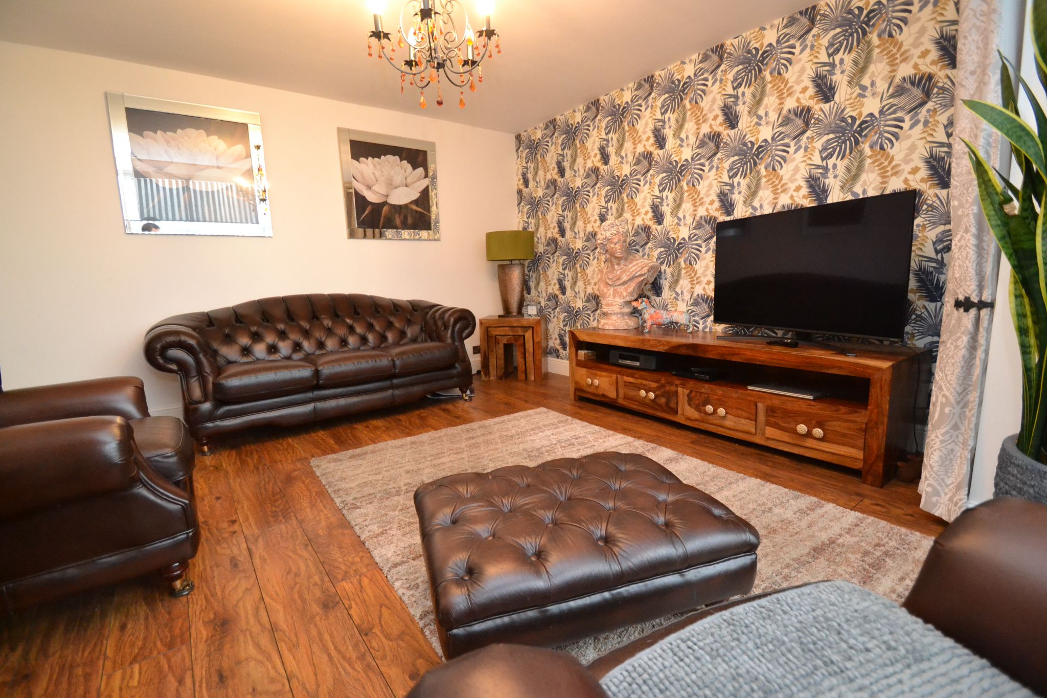 4 Bed Detached Bungalow For Sale - Photograph 4