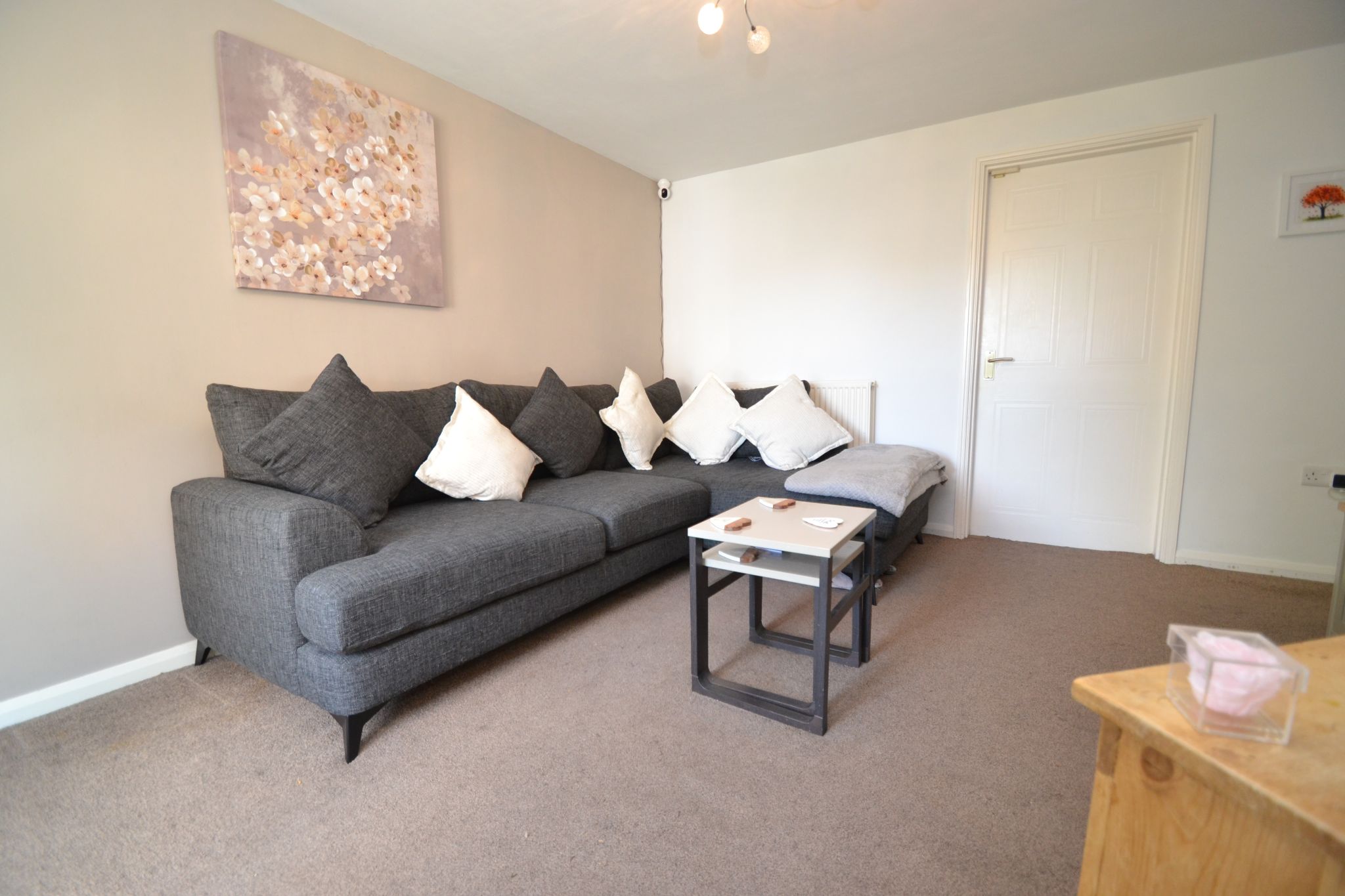 2 Bed Semi-detached House For Sale - Photograph 3