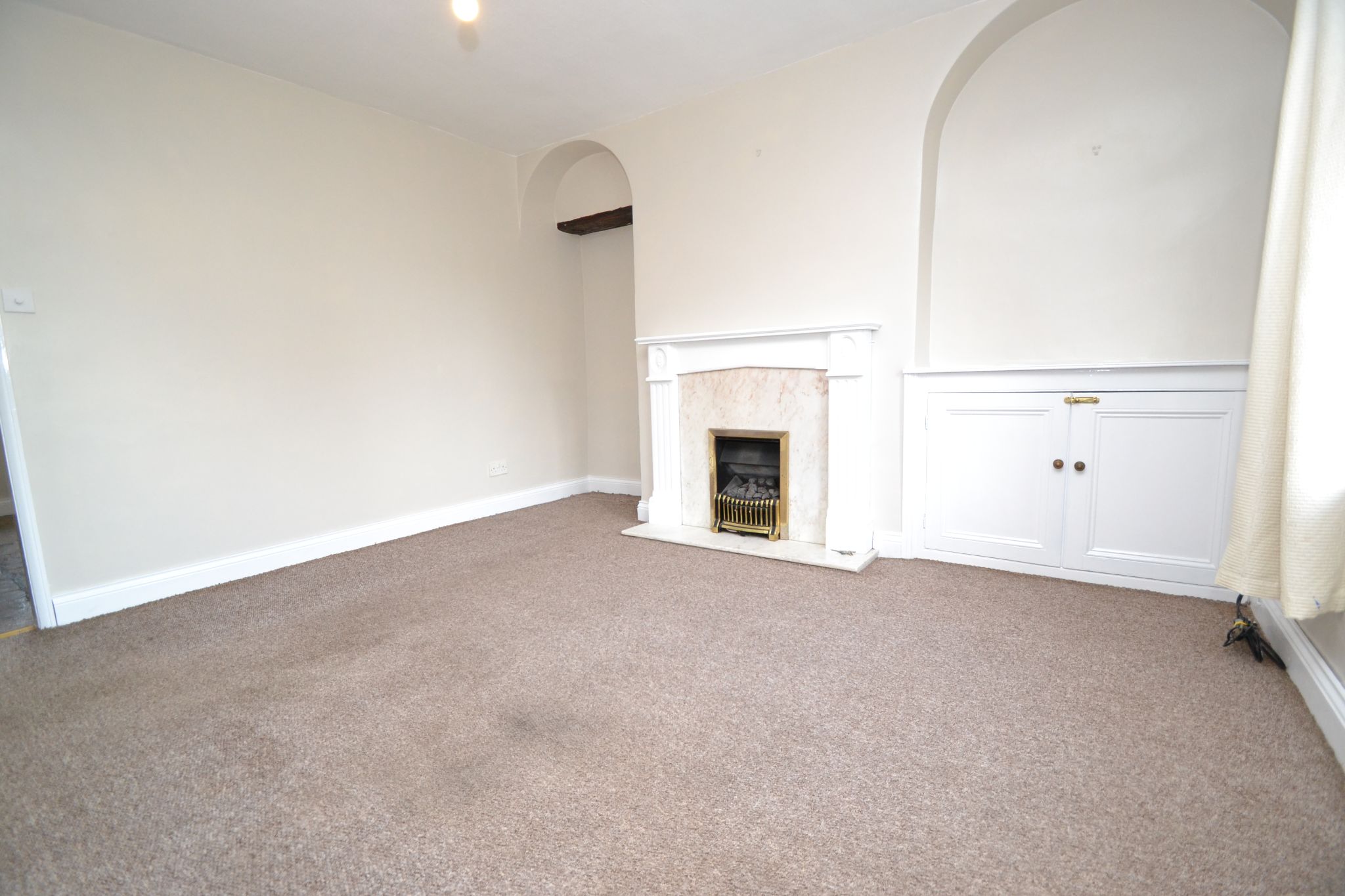 2 Bed Mid Terraced House For Sale - Photograph 3