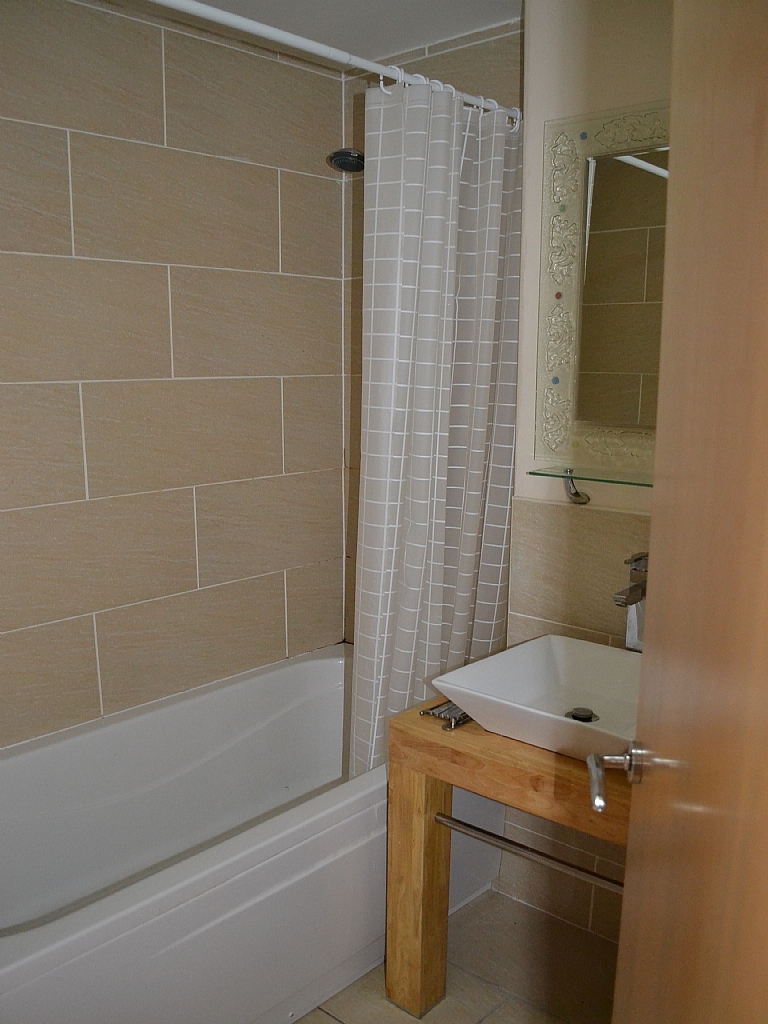 1 Bed Apartment Flat/apartment To Rent - 0