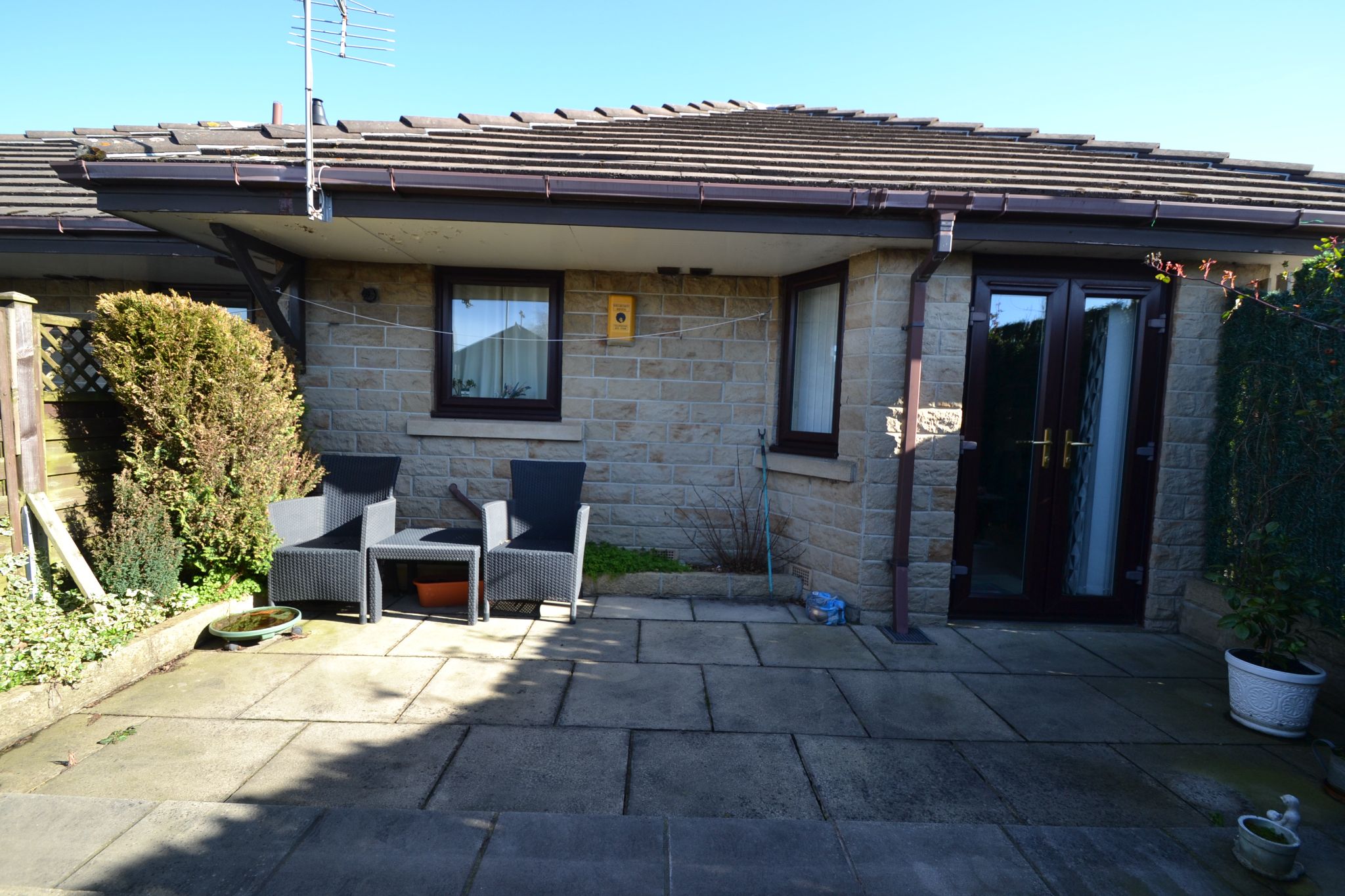 2 Bed Terraced Bungalow For Sale - Photograph 4