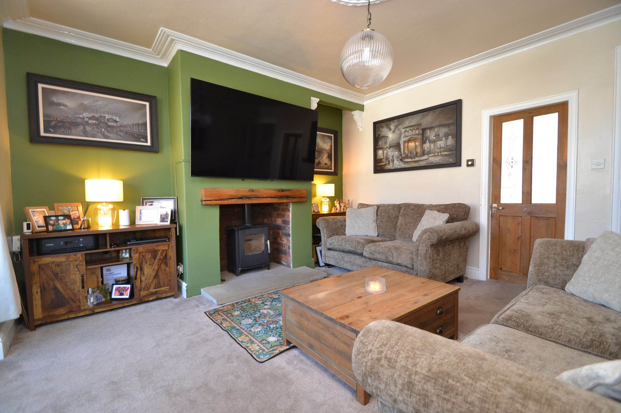 3 Bed Semi-detached House For Sale - Photograph 2
