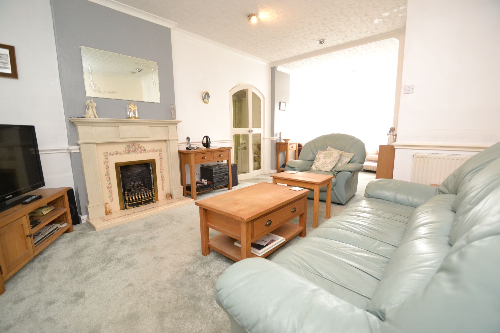 3 Bed Detached Bungalow For Sale - Photograph 2