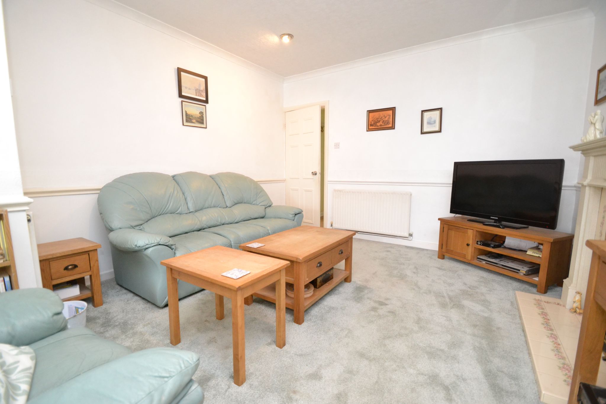 3 Bed Detached Bungalow For Sale - Photograph 3