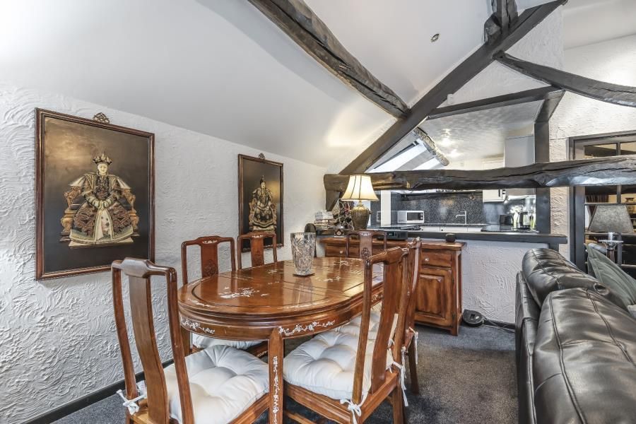 2 Bed Penthouse Flat/apartment For Sale - Photograph 4