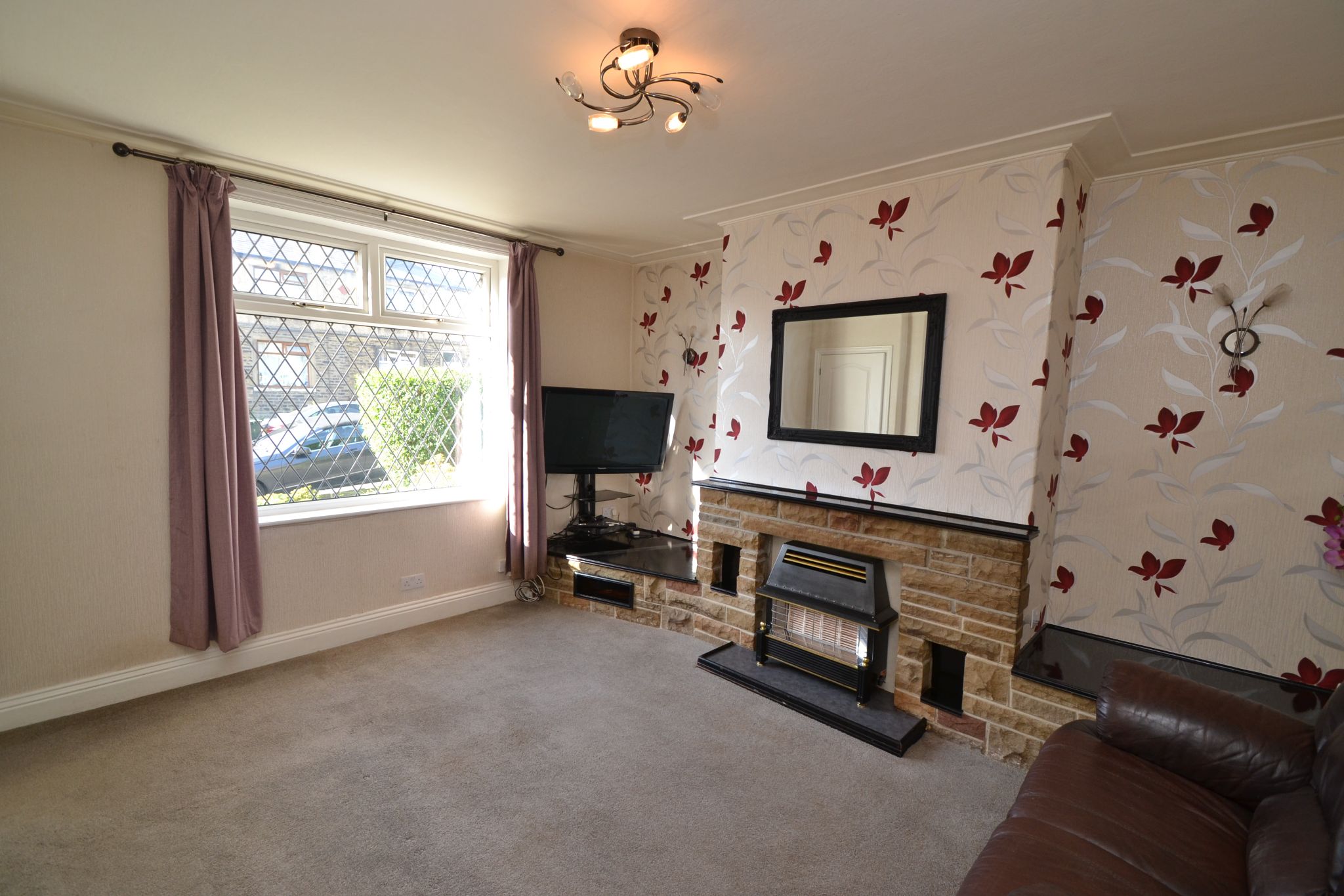 2 Bed Semi-detached House For Sale - Photograph 2