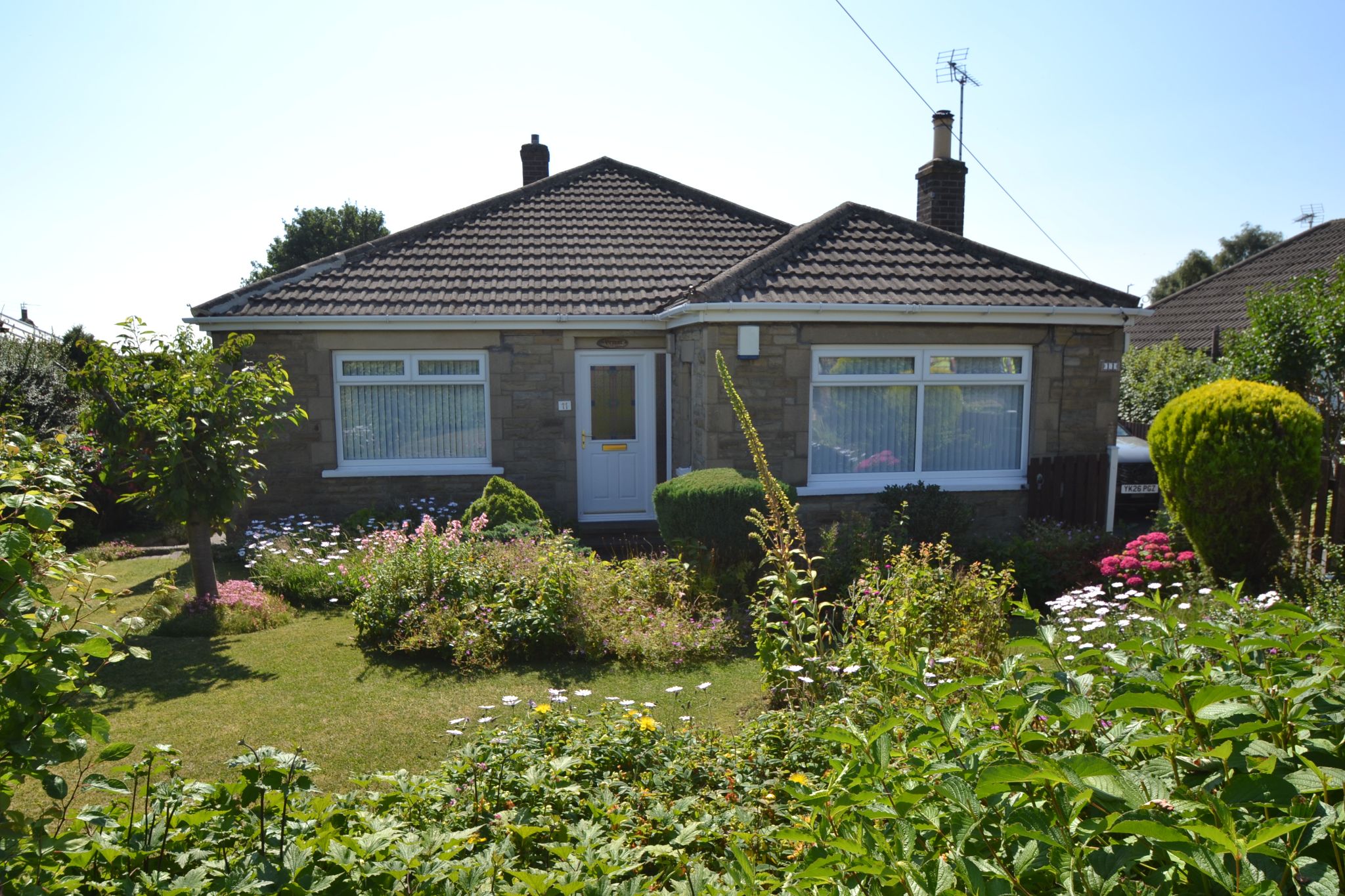 3 Bed Detached Bungalow For Sale - Photograph 1
