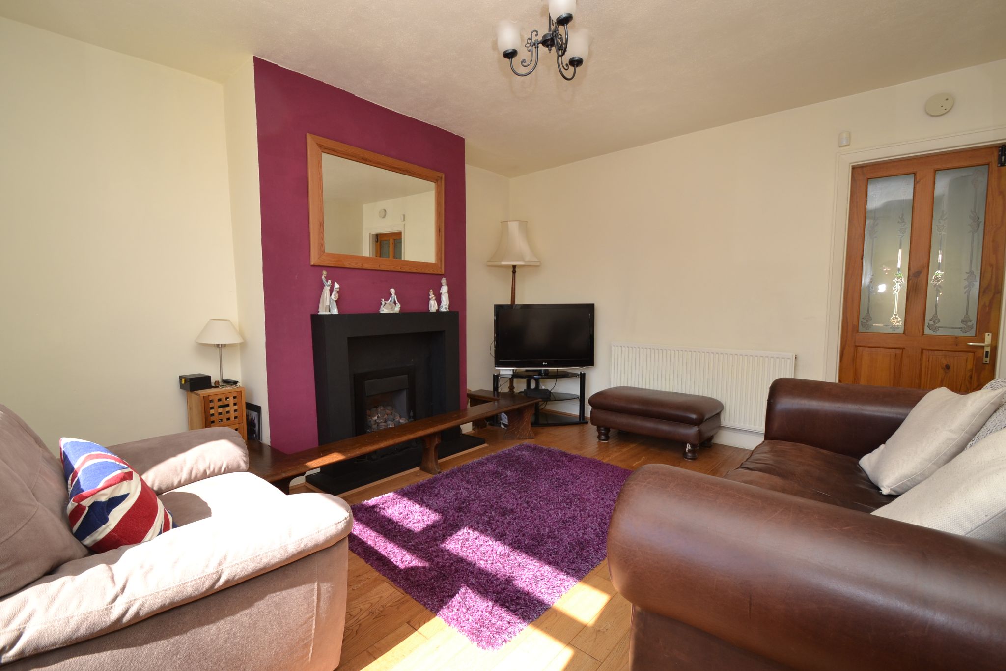 2 Bed Semi-detached House For Sale - Photograph 2