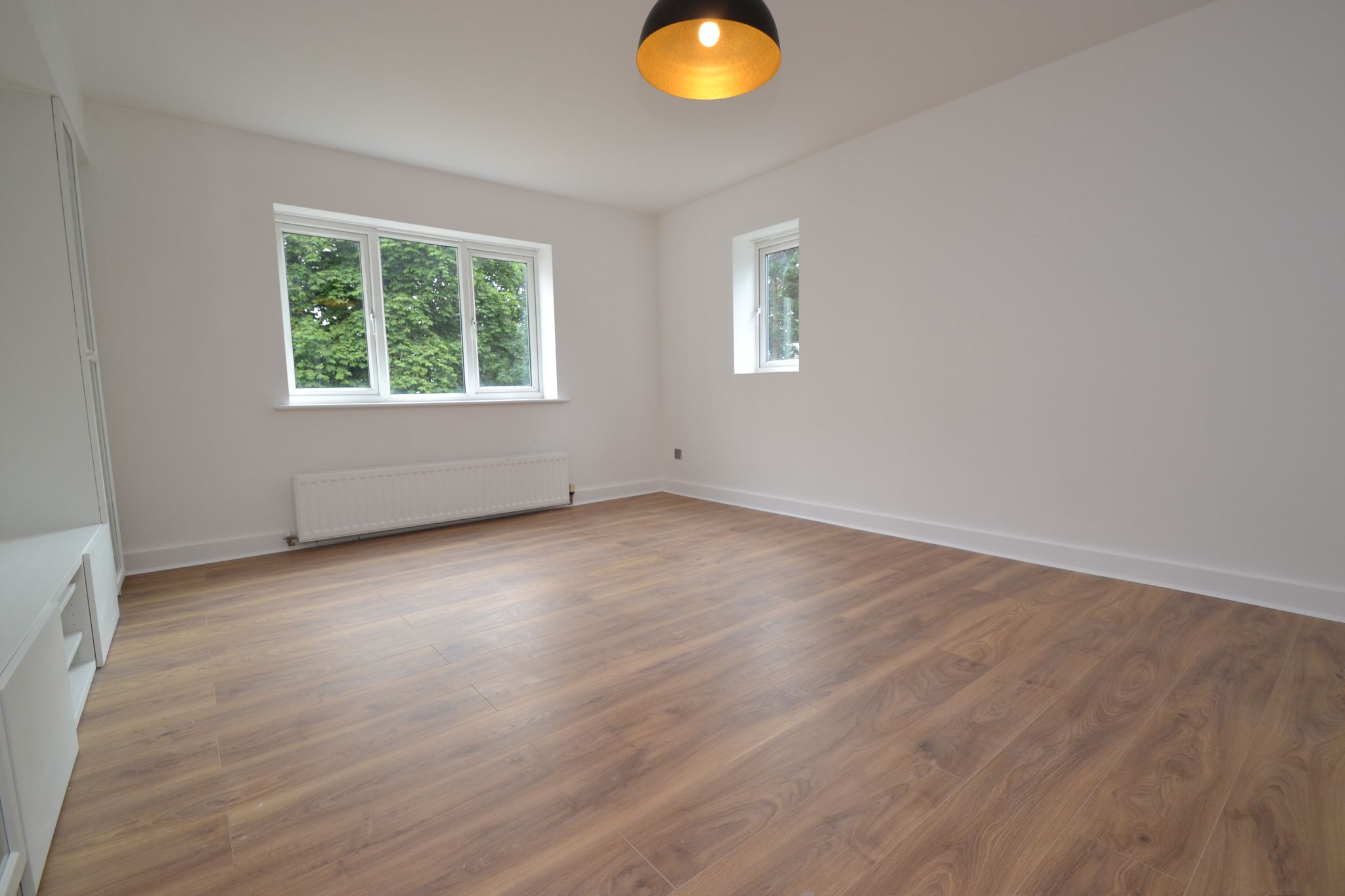 2 Bed Apartment Flat/apartment For Sale - Photograph 2