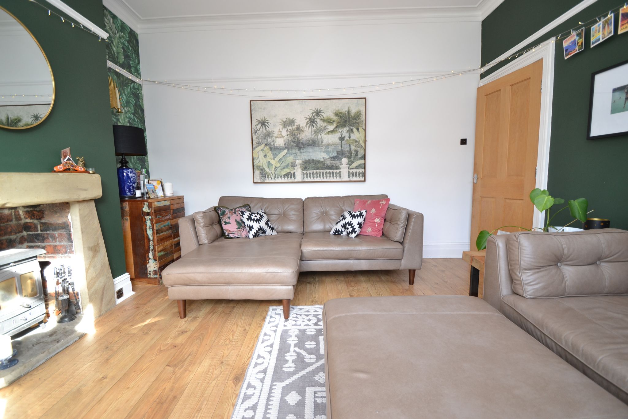 3 Bed Mid Terraced House For Sale - Photograph 4