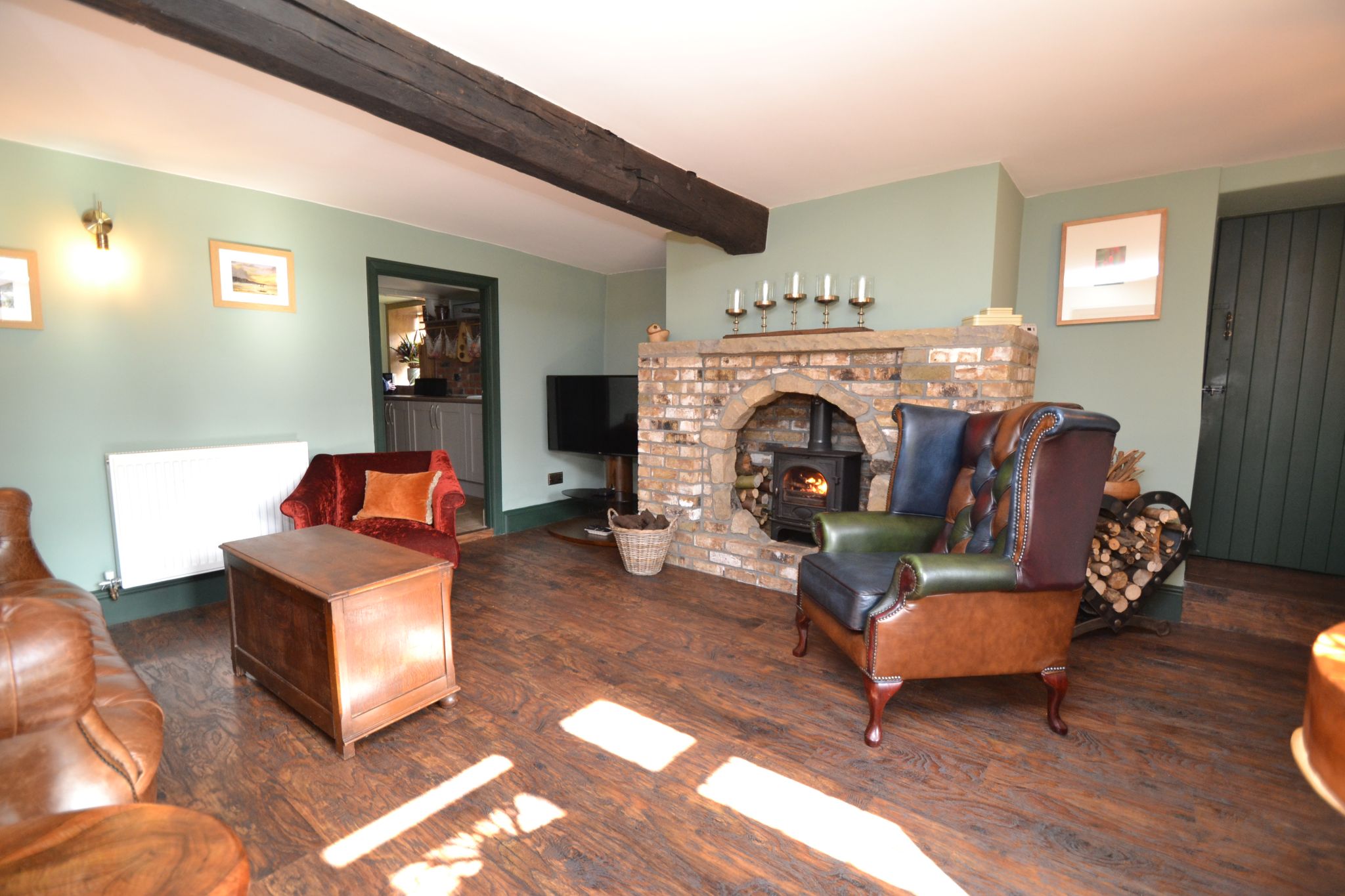 3 Bed Cottage House For Sale - Photograph 3