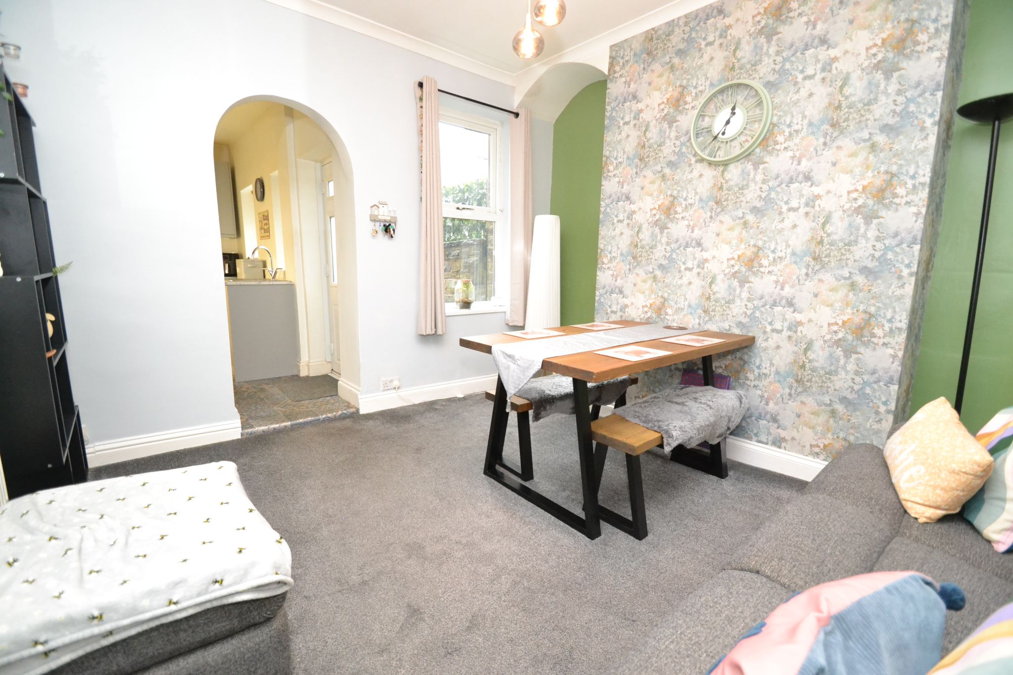 2 Bed End Terraced House For Sale - Photograph 4
