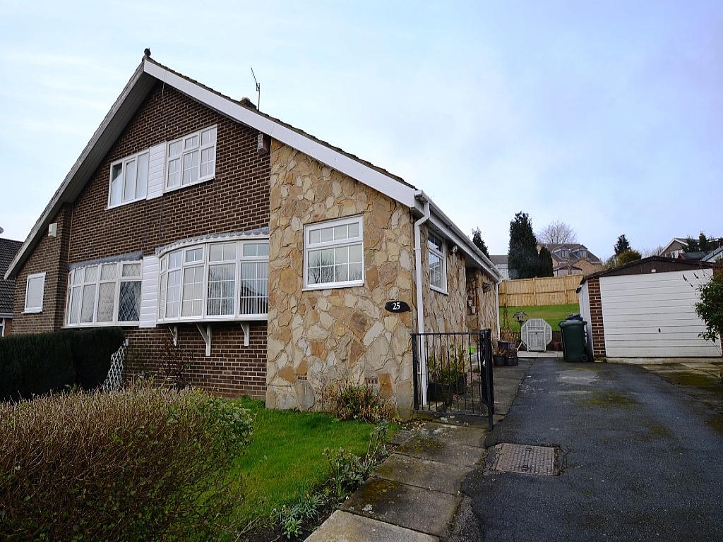 3 Bed Semi-detached House To Rent - 0