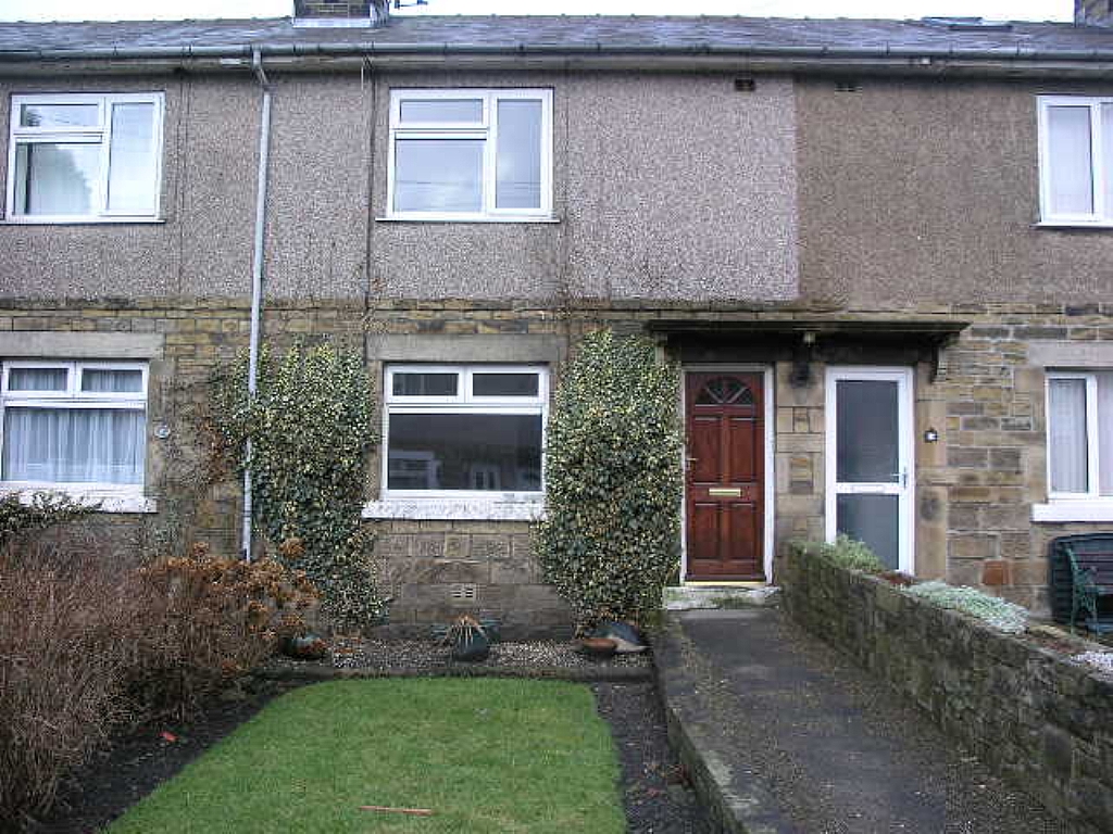 3 Bed Semi-detached House To Rent - 0