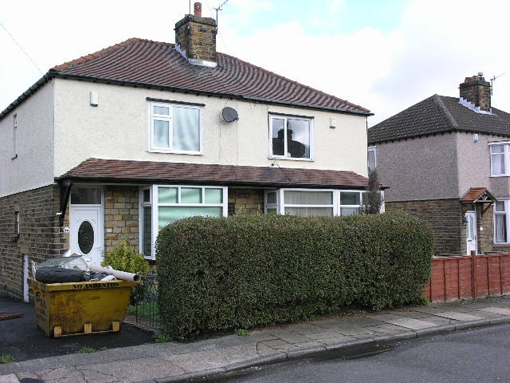 2 Bed Semi-detached House To Rent - 0