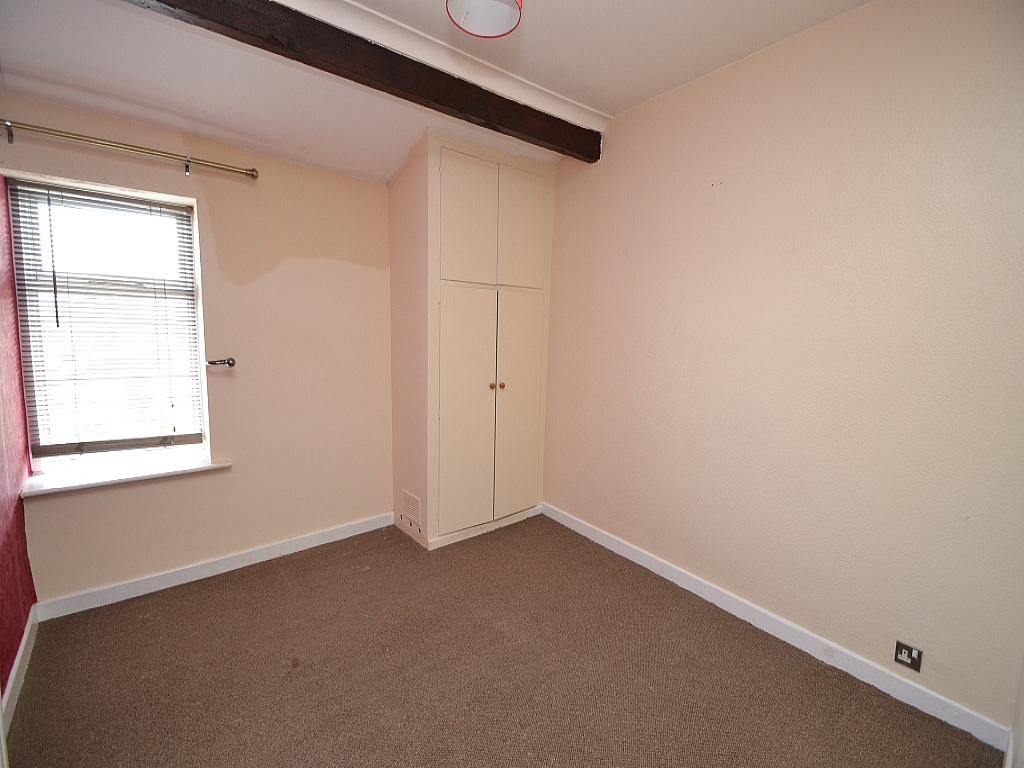 2 Bed Cottage House Auction - 0