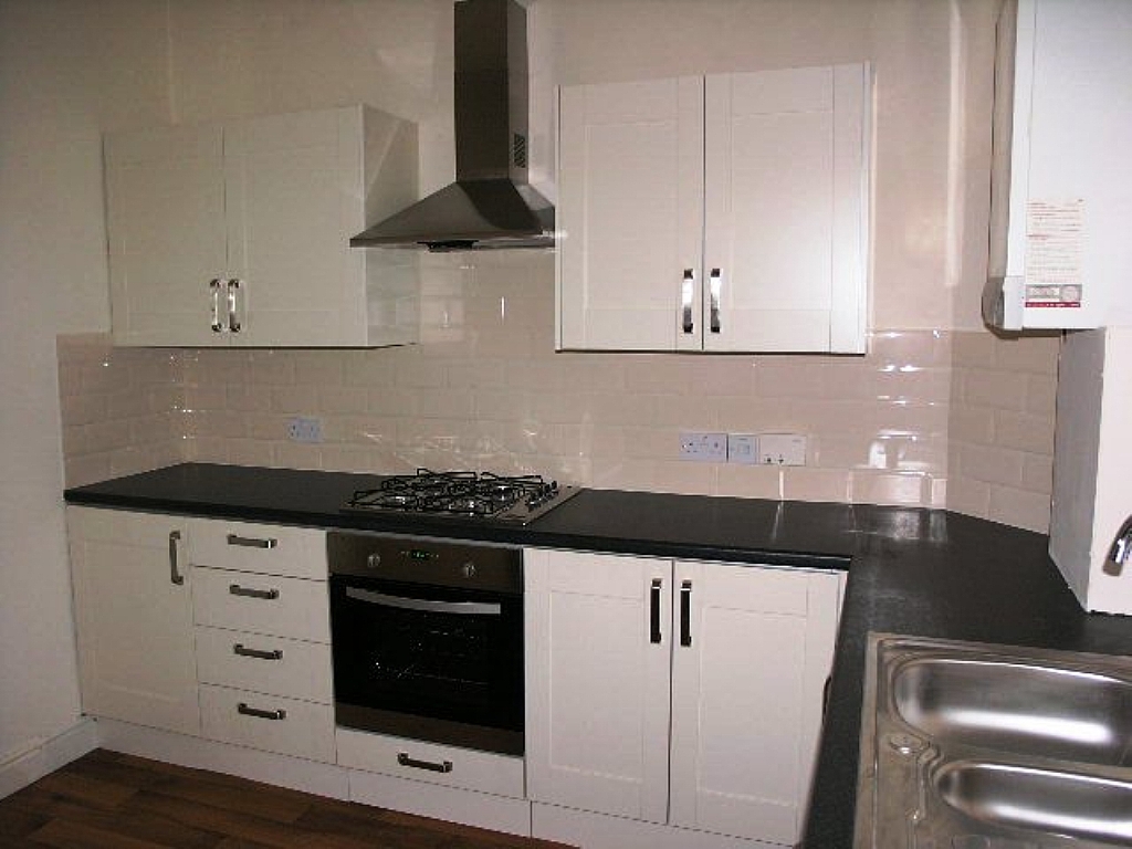 2 Bed House To Rent - 0