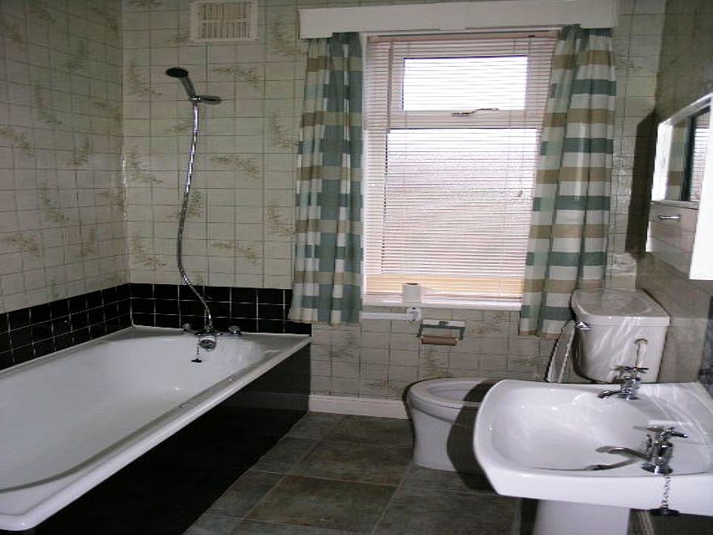 2 Bed House To Rent - 0