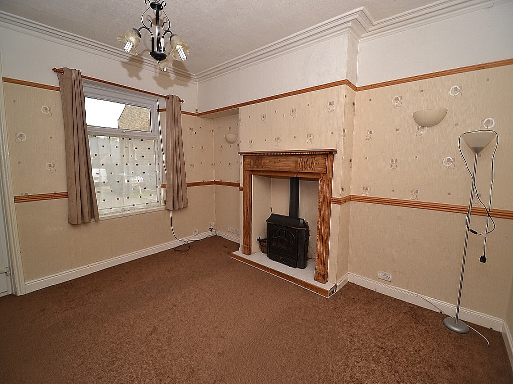 2 Bed House To Rent - 0