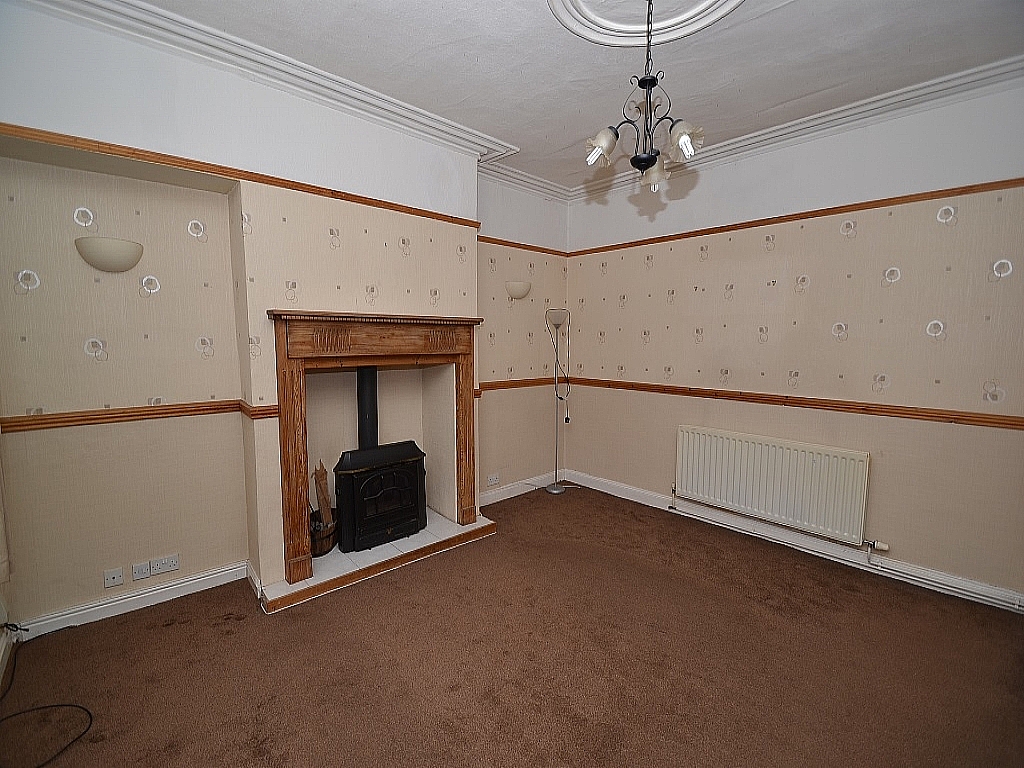 2 Bed House To Rent - 0