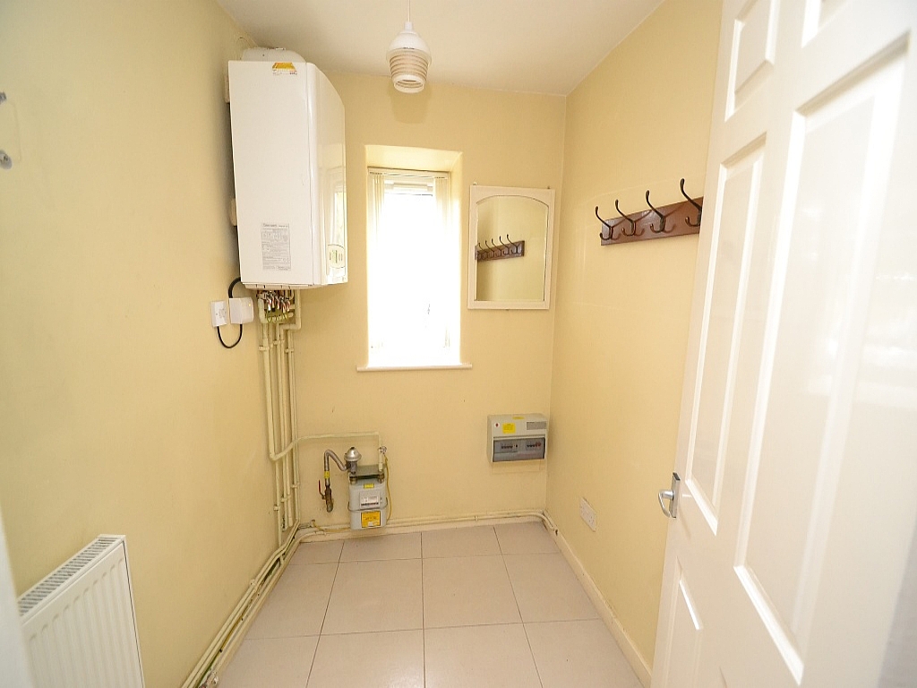 2 Bed Cottage House To Rent - 0