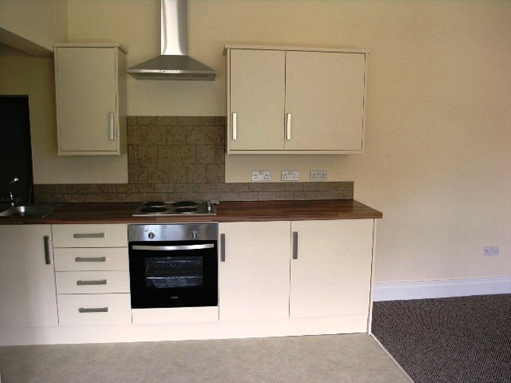 2 Bed House To Rent - 0