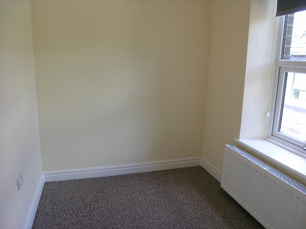 2 Bed House To Rent - 0