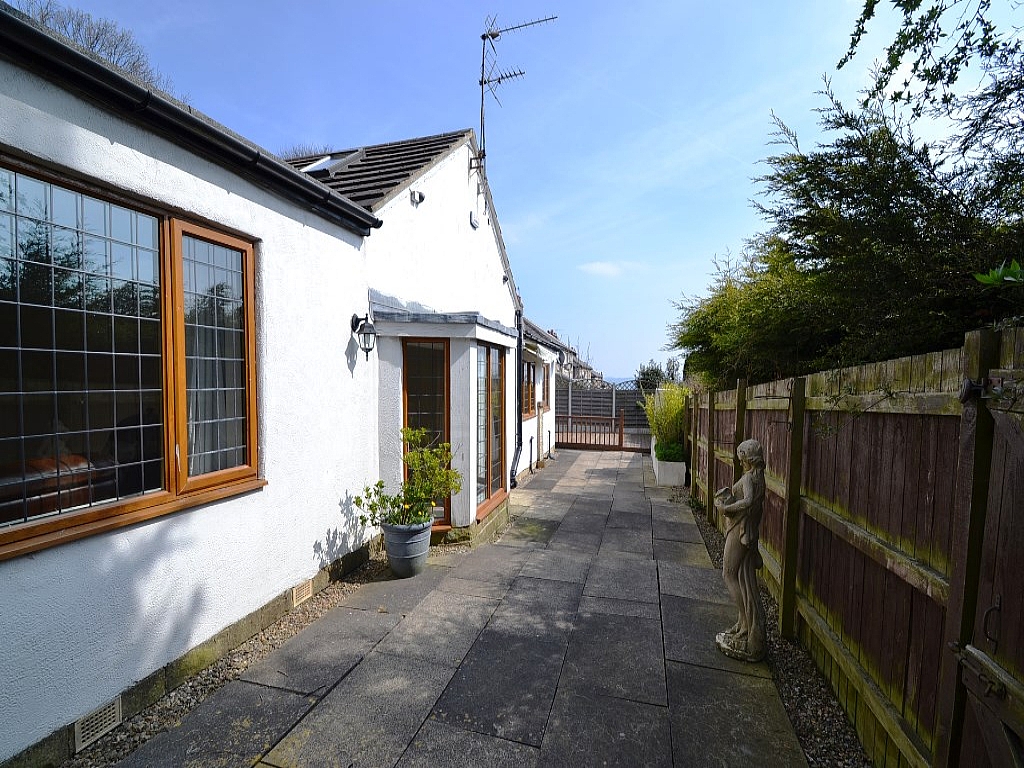 4 Bed House To Rent - 0