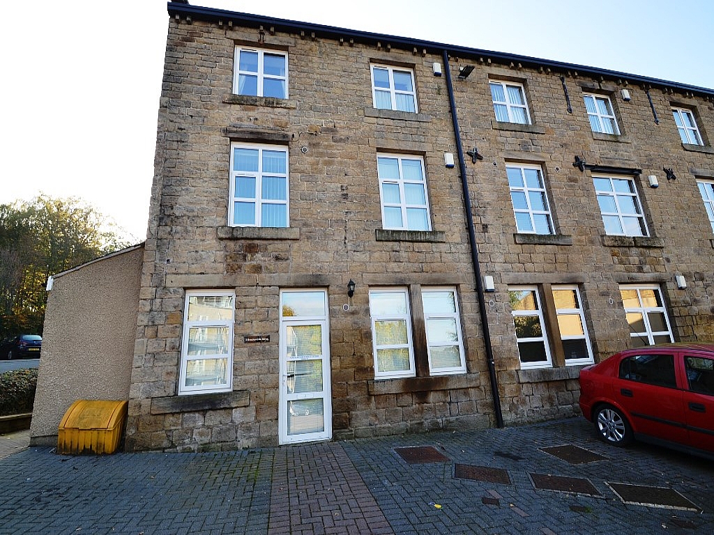 1 Bed Flat Flat/apartment For Sale - Photograph 1