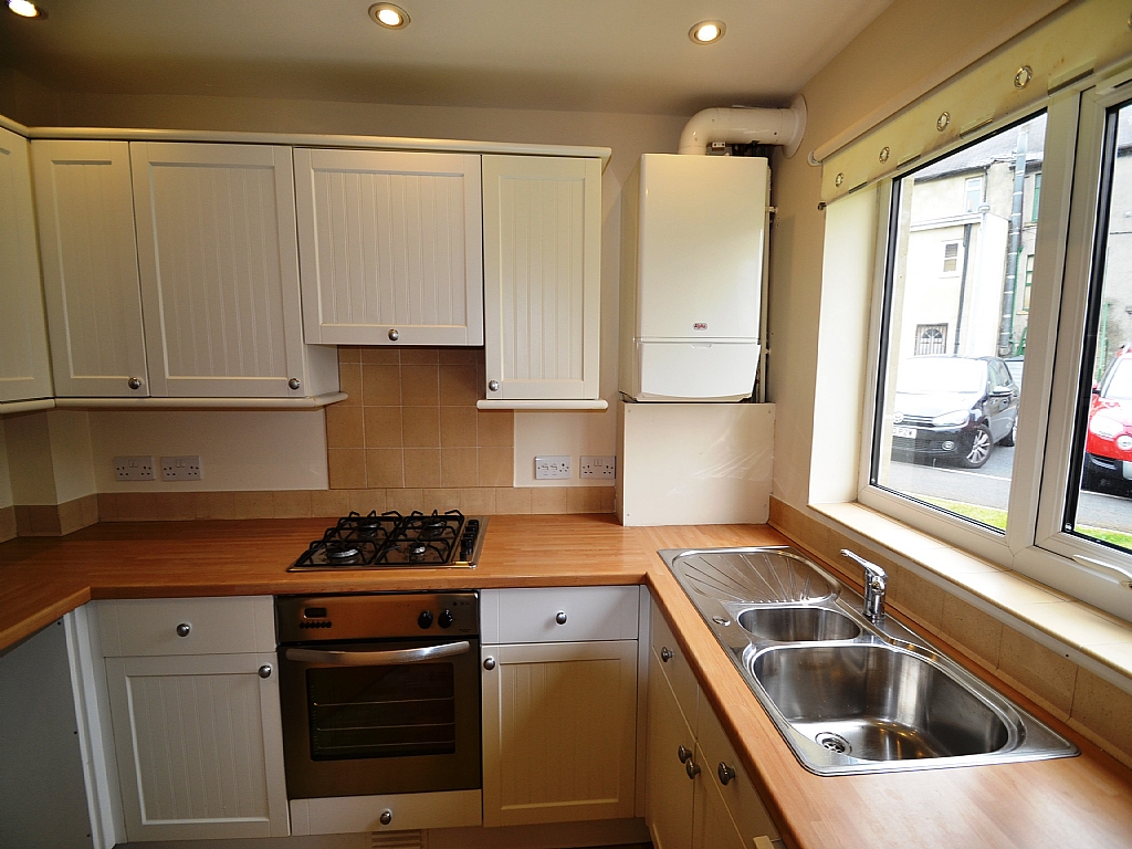 2 Bed Mid Terraced House To Rent - 0