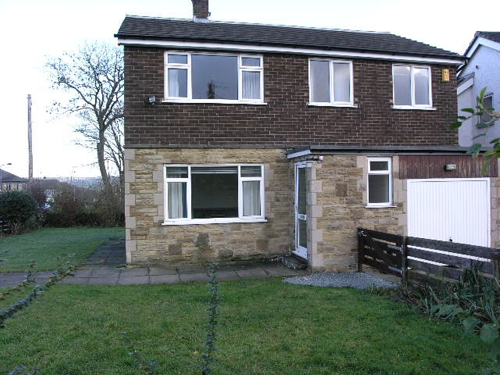 3 Bed Detached House To Rent - 0