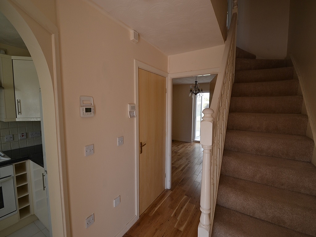 2 Bed House To Rent - 0