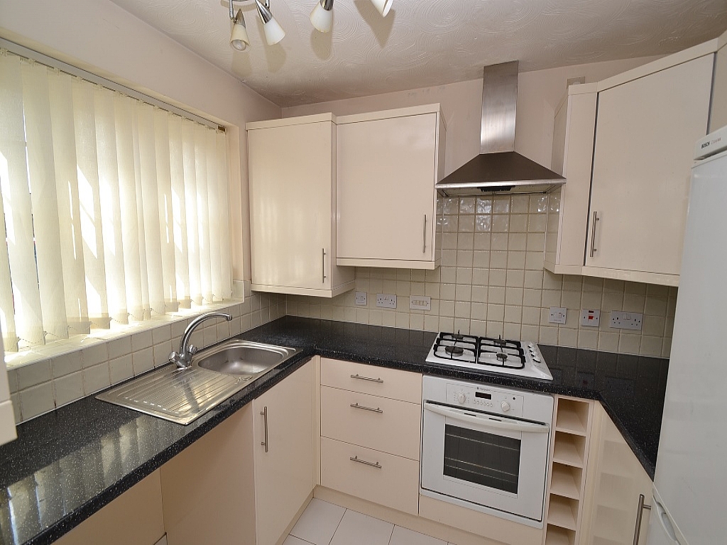 2 Bed House To Rent - 0