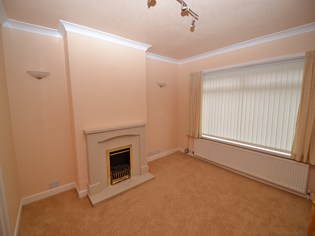 3 Bed Semi-detached House To Rent - 0