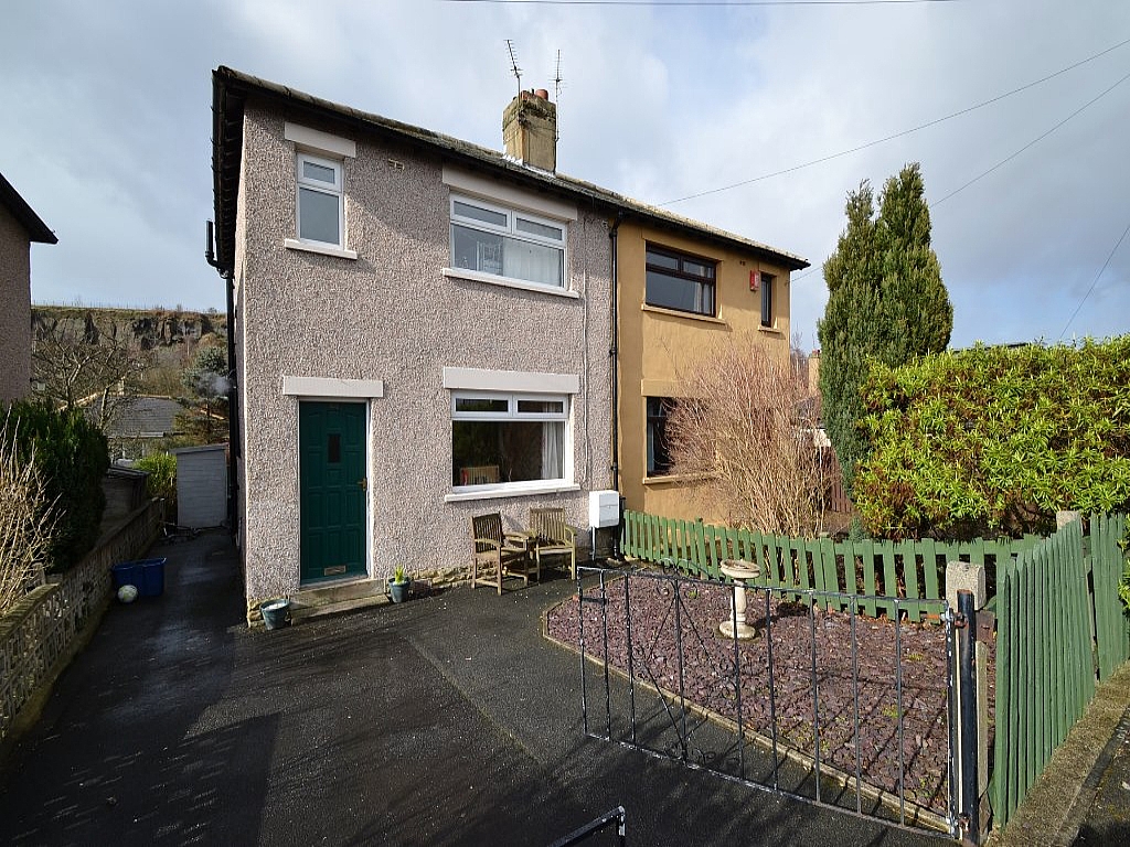 2 Bed Semi-detached House To Rent - 0