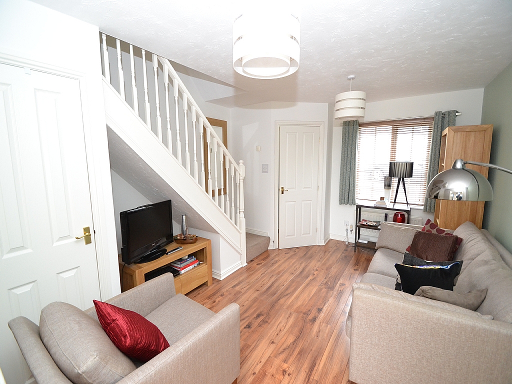 2 Bed House To Rent - 0