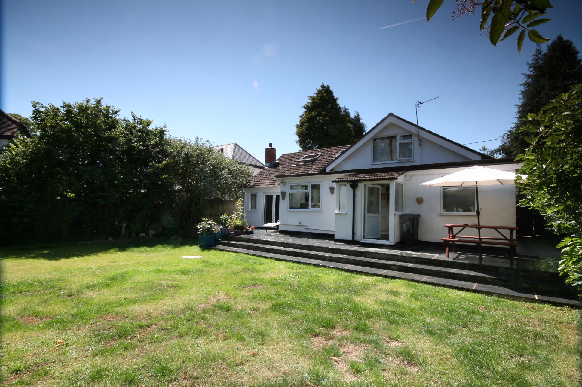 6 Bed Detached House For Sale - Photograph 5