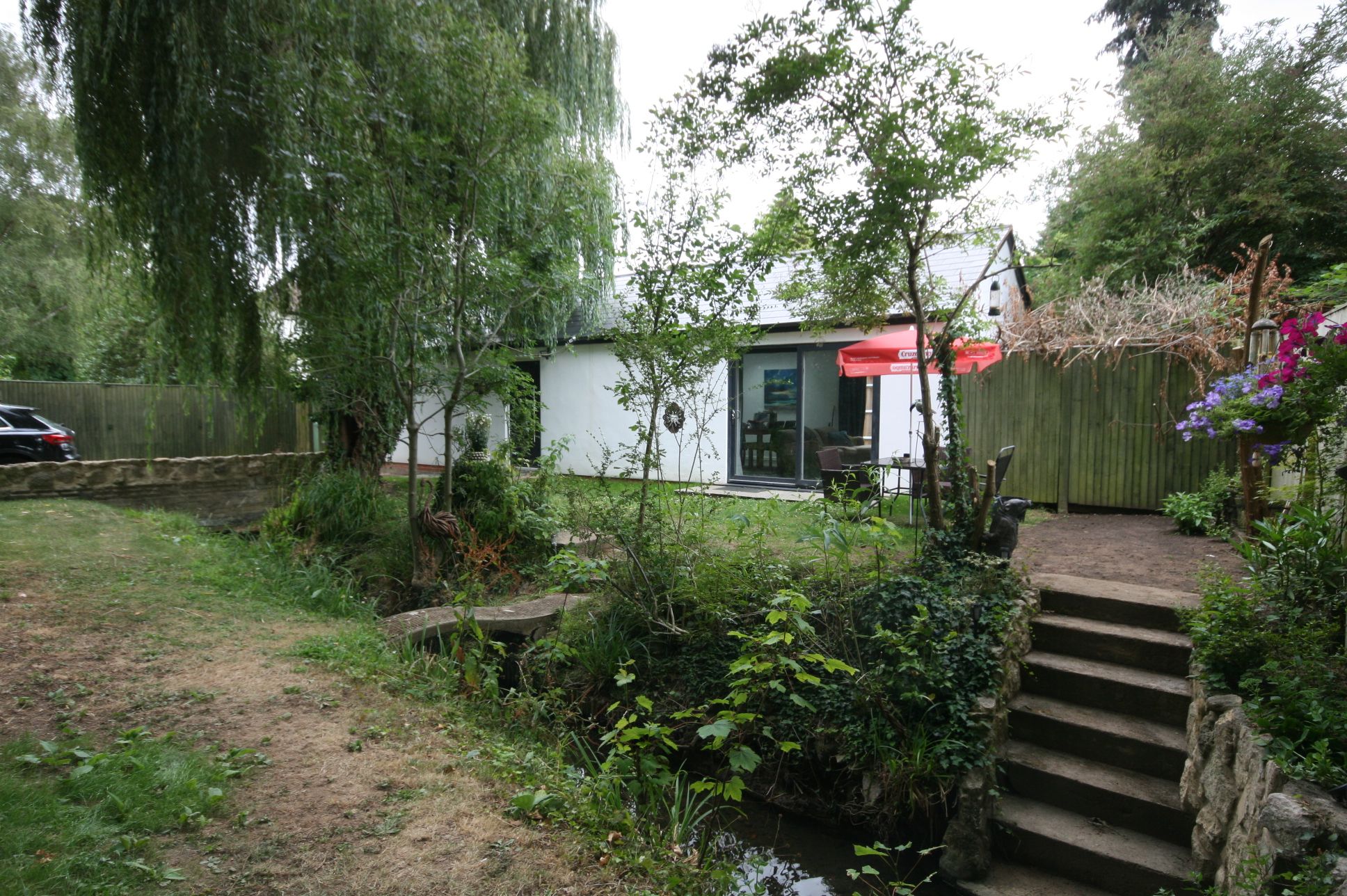 6 Bed Detached House For Sale - Photograph 8