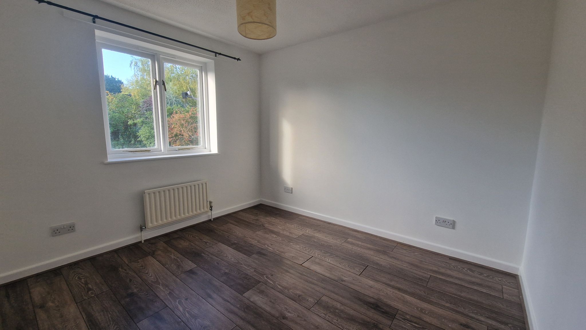 Secondary property image