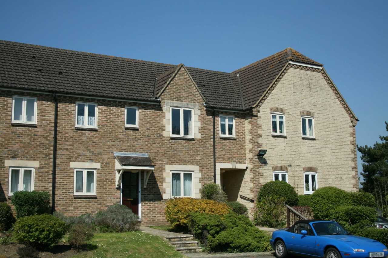 Primary property image