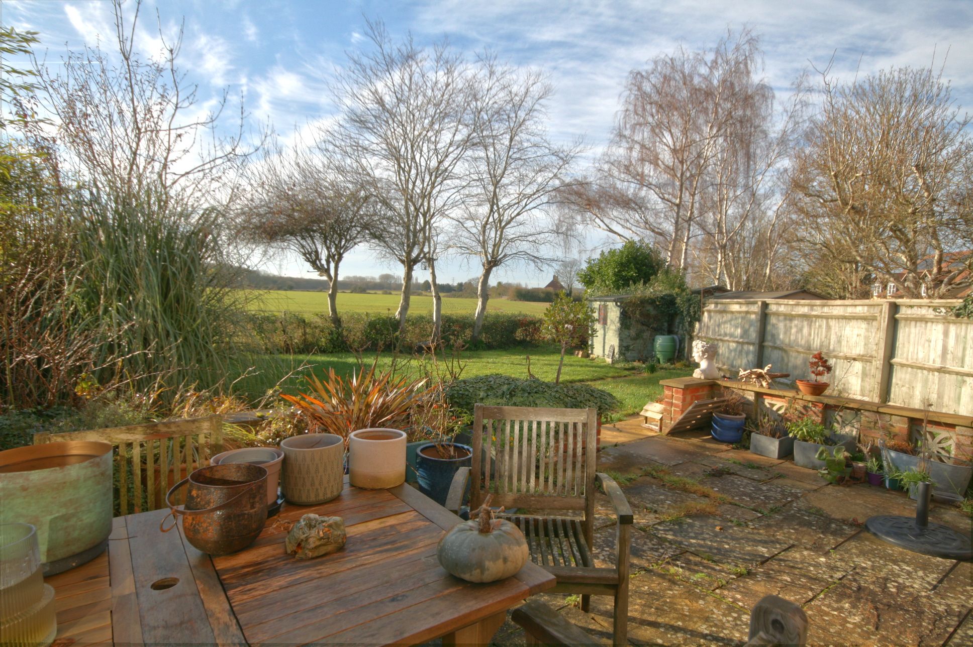 4 Bed Semi-detached House For Sale - Photograph 11