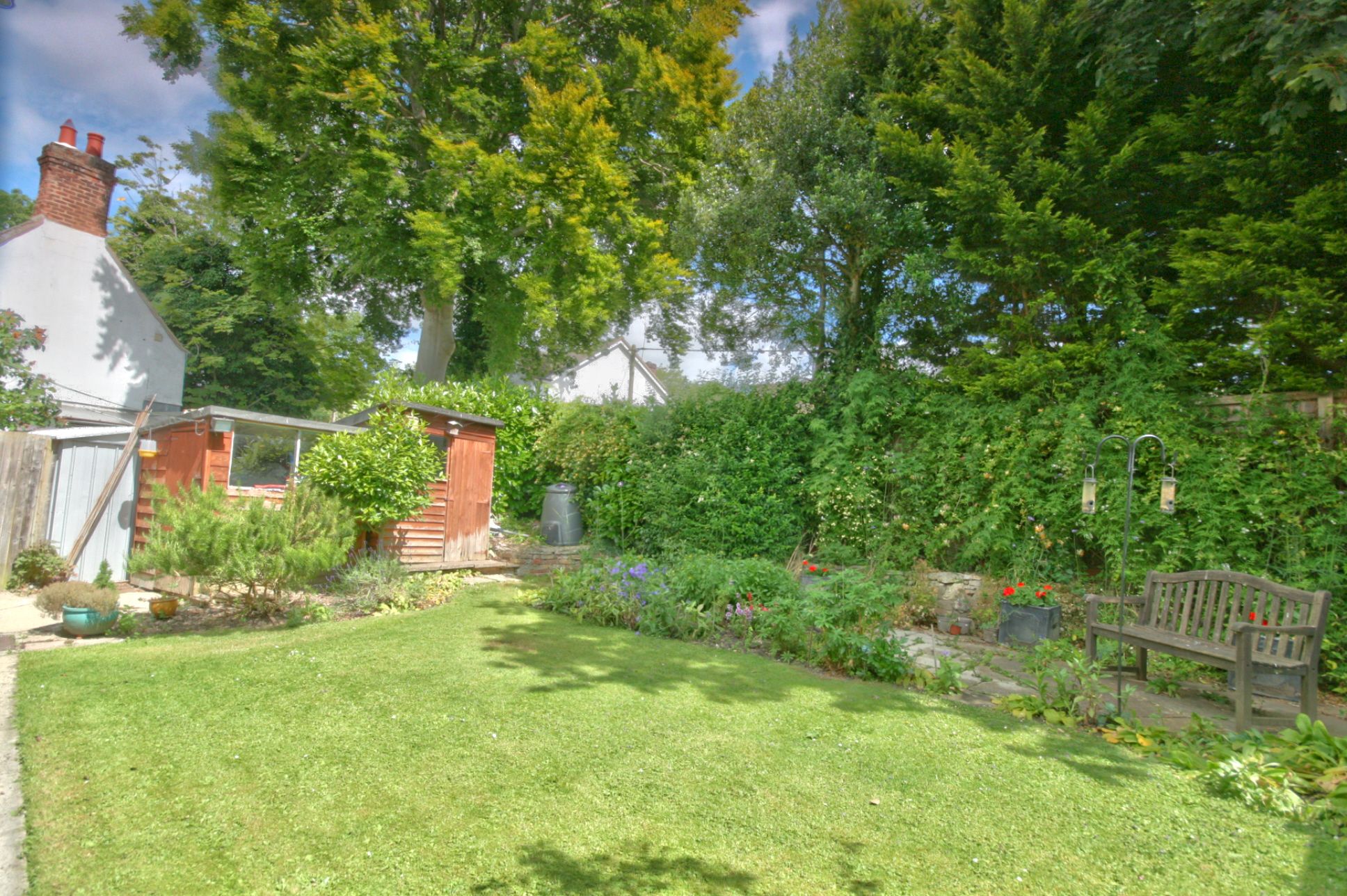 3 Bed Detached House For Sale - Photograph 2