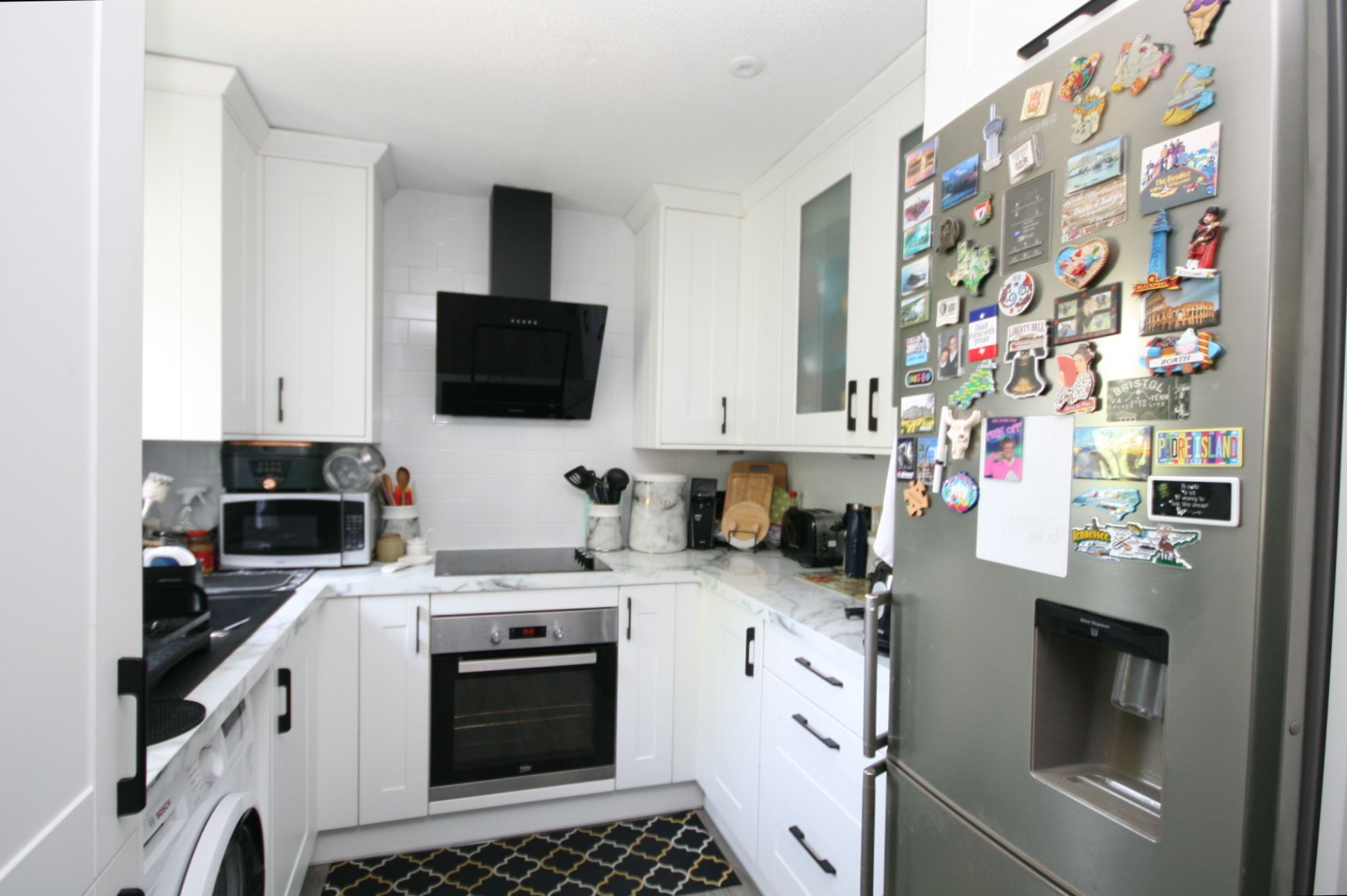 1 Bed Flat Flat/apartment For Sale - Photograph 4