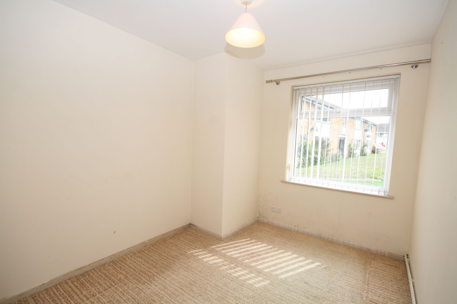 Secondary property image