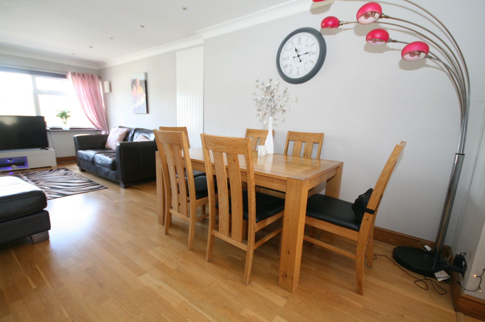 4 Bed Mid Terraced House For Sale - Photograph 2
