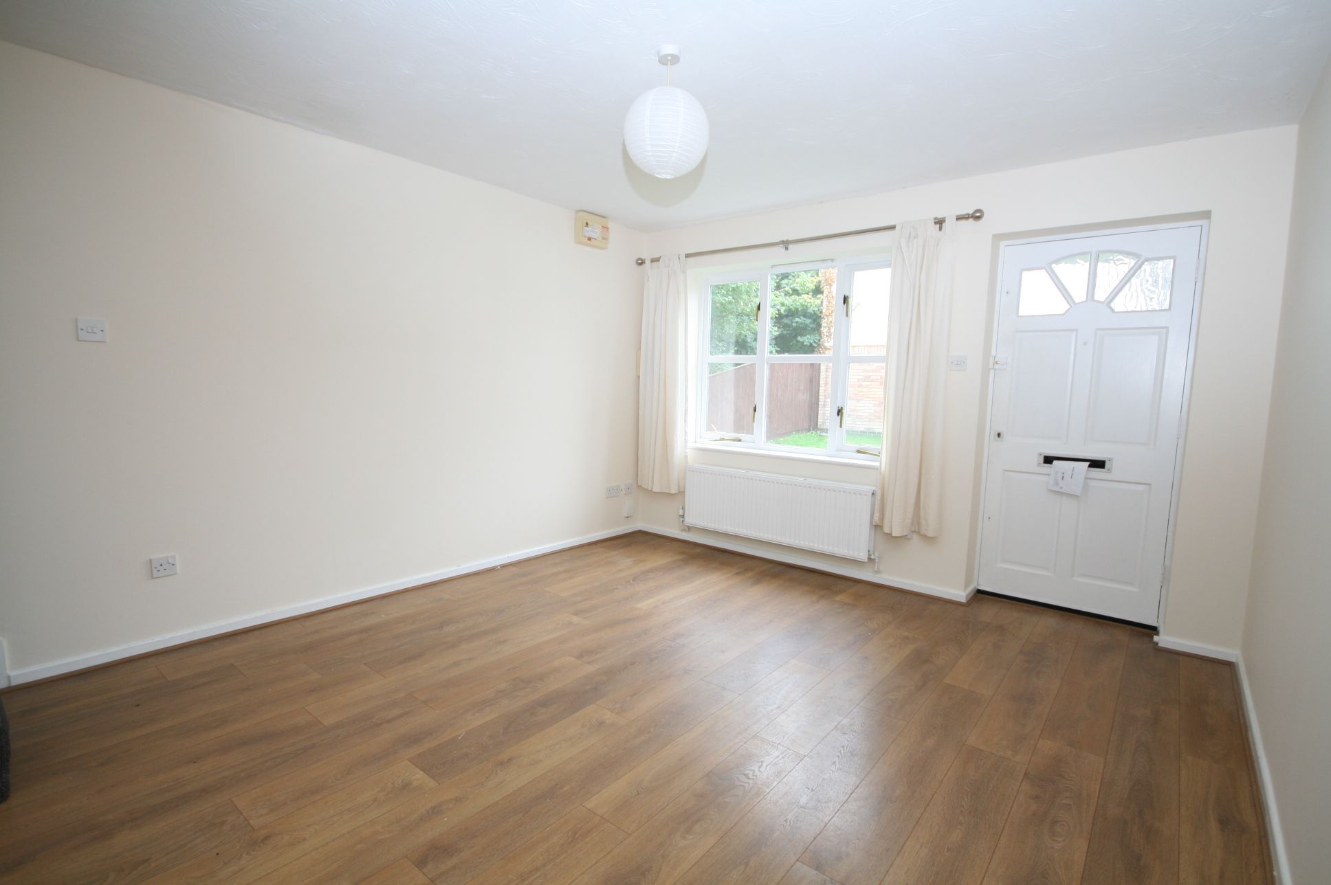 2 Bed End Terraced House For Sale - Photograph 3