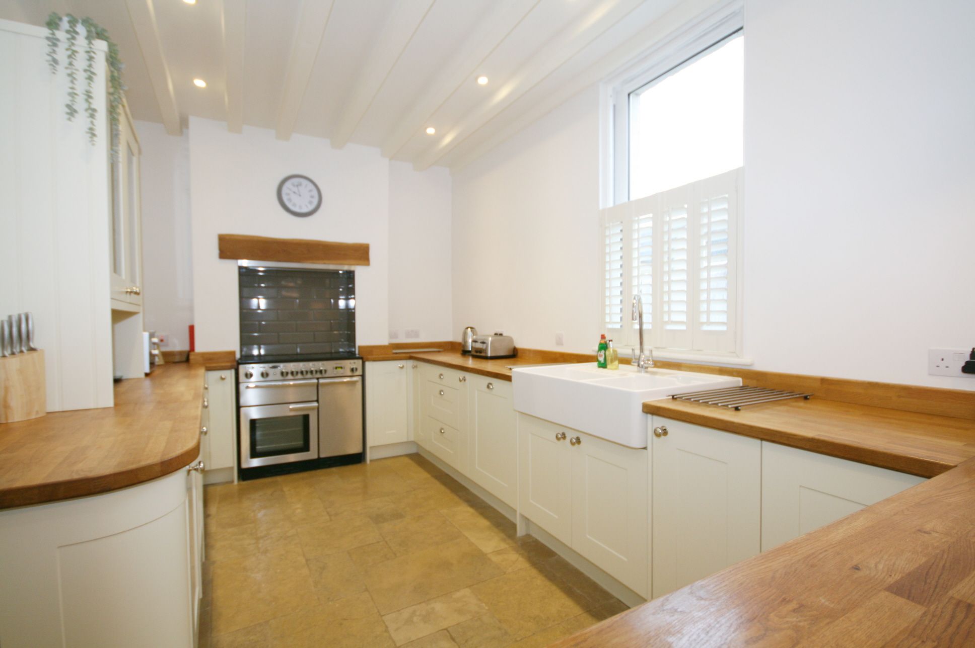 3 Bed Cottage House For Sale - Photograph 4